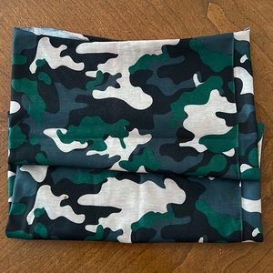 Camouflage neck gator.